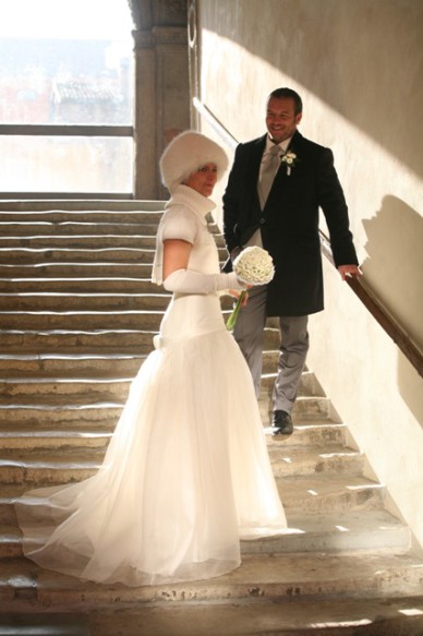 foto scalinata sposi