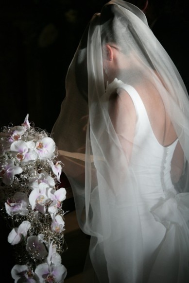 bouquet a cascata con orchidee phalaenopsis