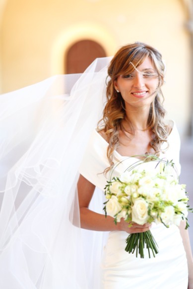 sposa con bouquet